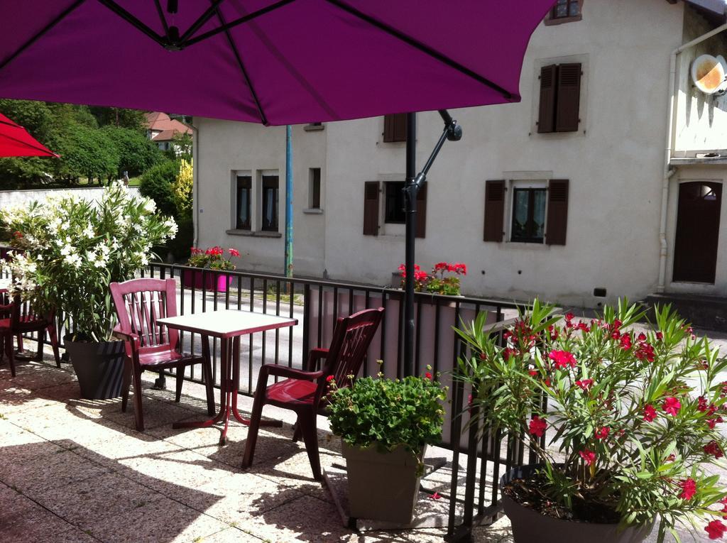 Hotel Les Jolis Coeurs Thiéfosse Exterior foto